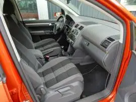 Volkswagen Touran 1.6 United, Klima AHK Navi SHZ Tempomat